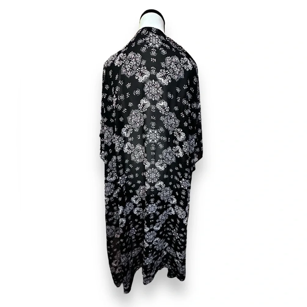 Women’s torrid 1 2 Black Mandala Print Chiffon Kimono Duster 14 16 18 20 1X 2X - Picture 6 of 14